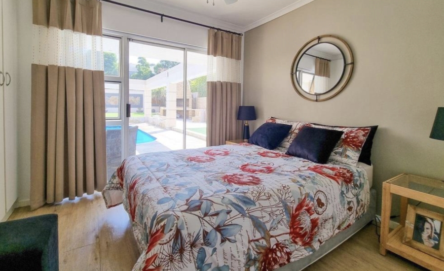 To Let 4 Bedroom Property for Rent in Rosendal Western Cape